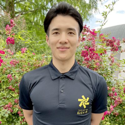 代表　岡田